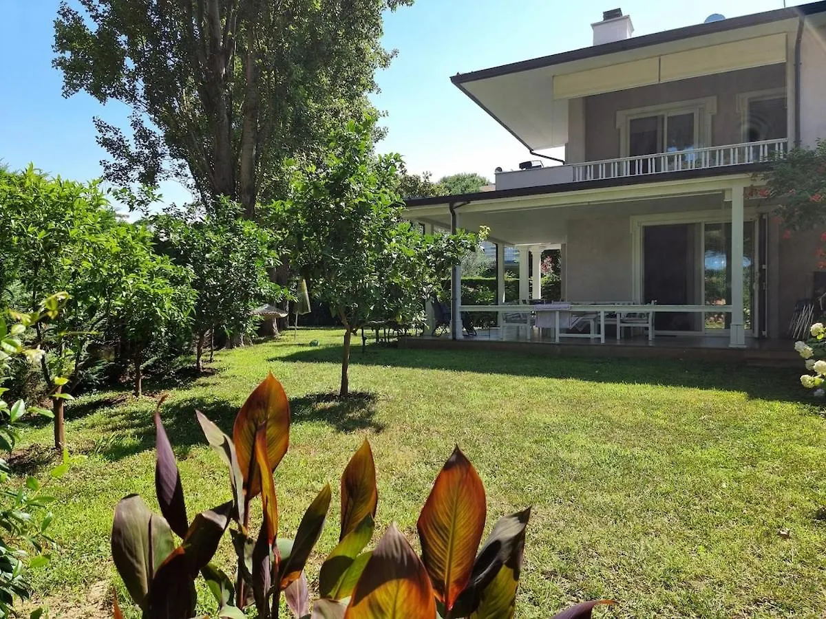 Seaside Villa With Private Yard On Adriatic Coast Hamallaj 0*,  Albania